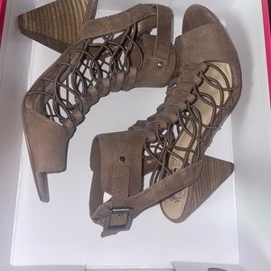 Vince Camuto Sandals